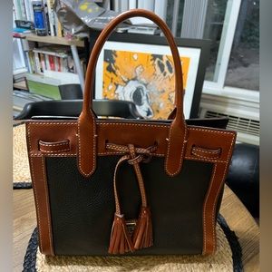 Used Dooney and Bourke pebble grain purse